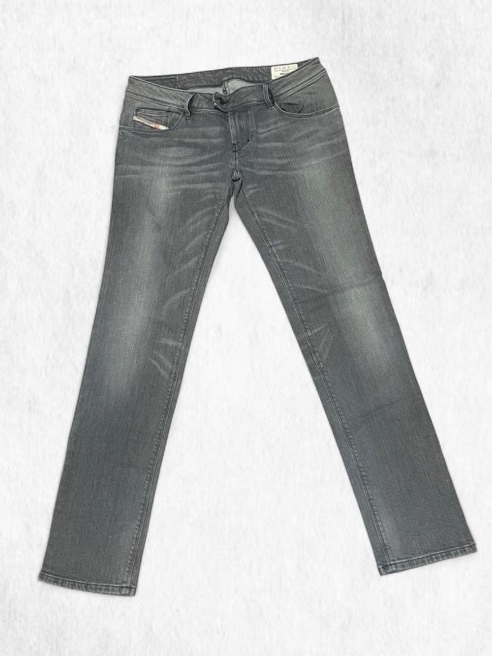 🩶 Vintage Y2K Diesel NEVY cutest grey lowrise skinny jeans  
30x31 wash: 008YQ